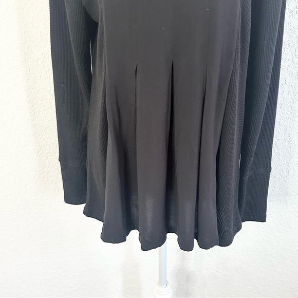 ALCHEMY THREAD Floral Embroidered Waffle Knit Tunic Top Size Medium NWT Casual - Picture 4 of 10